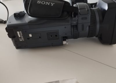 2004 Sony Handycam Digital HD Vodeo Camera Recorder HDR-FX1 - 8a51347a b290 4aea a898 e4eeacdbc9fb